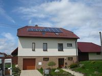 Montáž fotovoltaické elektrárny na střeše